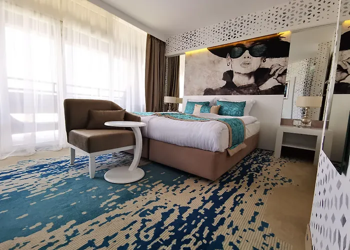 Hotel Europe & Casino 4*