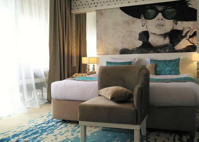 Europe & Casino Hotel 4*