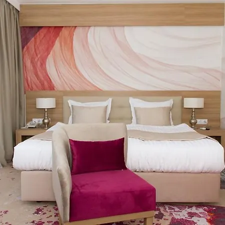 Europe & Casino Hotel 4*