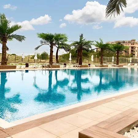 Europe & Casino فندق 4*