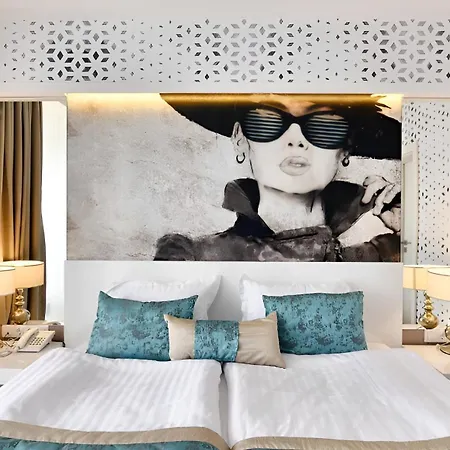 호텔 Europe & Casino 써니비치