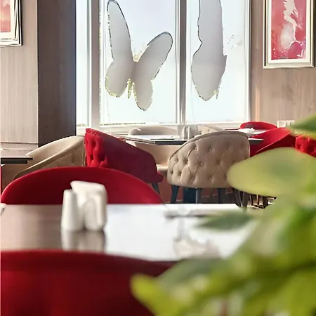 Отель Europe & Casino 4*