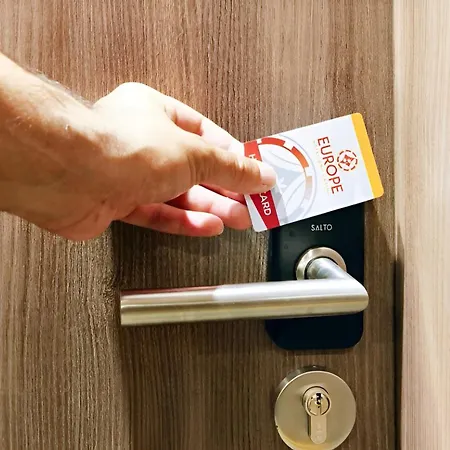 호텔 Europe & Casino