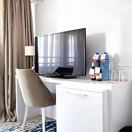 Отель Europe & Casino 4*