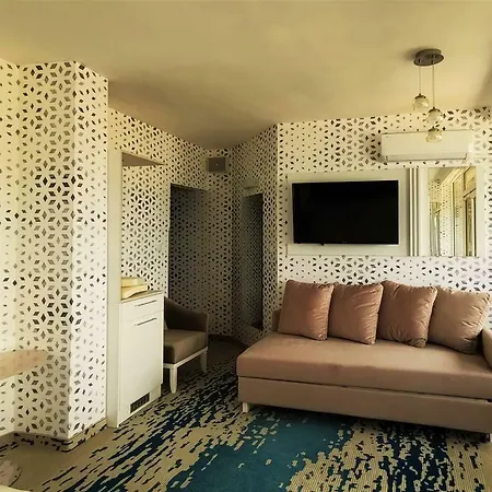 Europe & Casino 호텔 써니비치