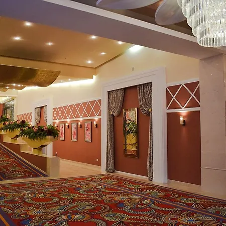 Europe & Casino 4* サニービーチ